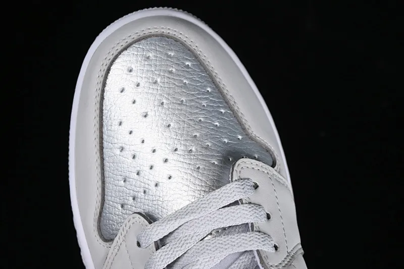 All categories Air Jordan Jordan series basketball shoes Air Jordan 1 Low Z version Air Jordan 1 Low AJ1 Joe 1 gray silver low-top cultural casual sneakers CZ0790-002